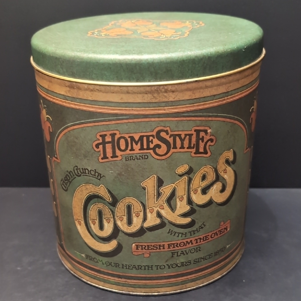 VGT,Green Homestyle Cookies,Large Round Cookie Tin.